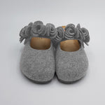 Load image into Gallery viewer, Pantofola DONNA in lana CON FIORI tinta unita  | Art.109IMB
