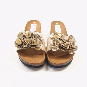 Ciabatta donna fascia in sintetico oro con fiori e chiusura in velcro modello moira