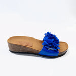Carica l&#39;immagine nel visualizzatore di Gallery, ciabatta donna vernice blu fiori pella scamosciata chiusura velcro
