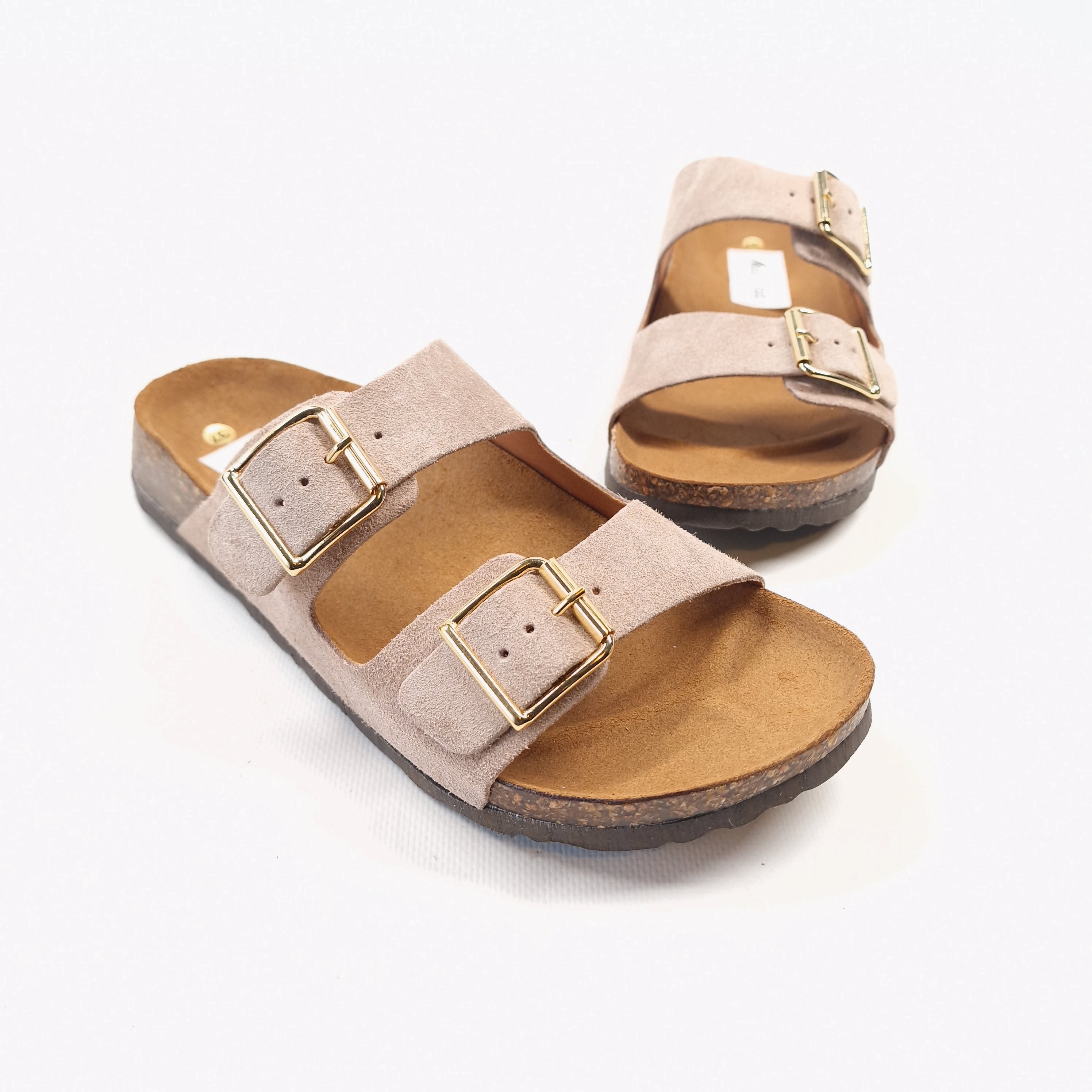 Ciabatta donna doppia fascia in in vera pelle scamosciata colore tortora e allacciatura con doppie fibbie in metallo  modello ornella